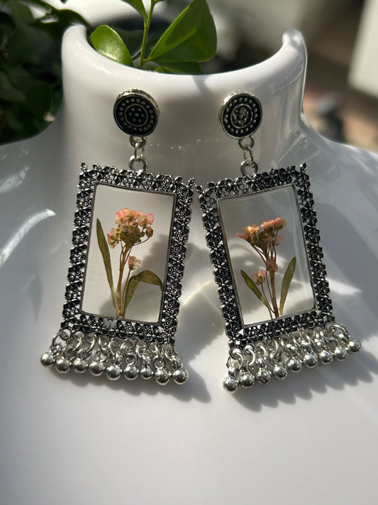 Phool-o-Graph Jhumkas